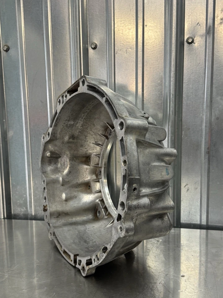 TOYOTA BELLHOUSING - 3.4l 5VZ AUTOMATIC A340F 4X4 (96-04 TACOMA / 96-02 4RUNNER) - Image 3 of 4