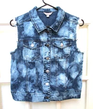 Jeans Denim Vest Womans Medium Rubbish Sleeveless Button Front Pockets Distress