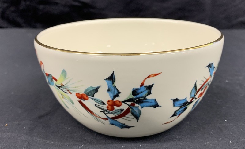 NEW IN BOX Lenox Winter Greetings 5" Bowl #847254