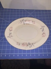 Homer Laughlin Eggshell Nautilus Pastel Plater, 11.5”