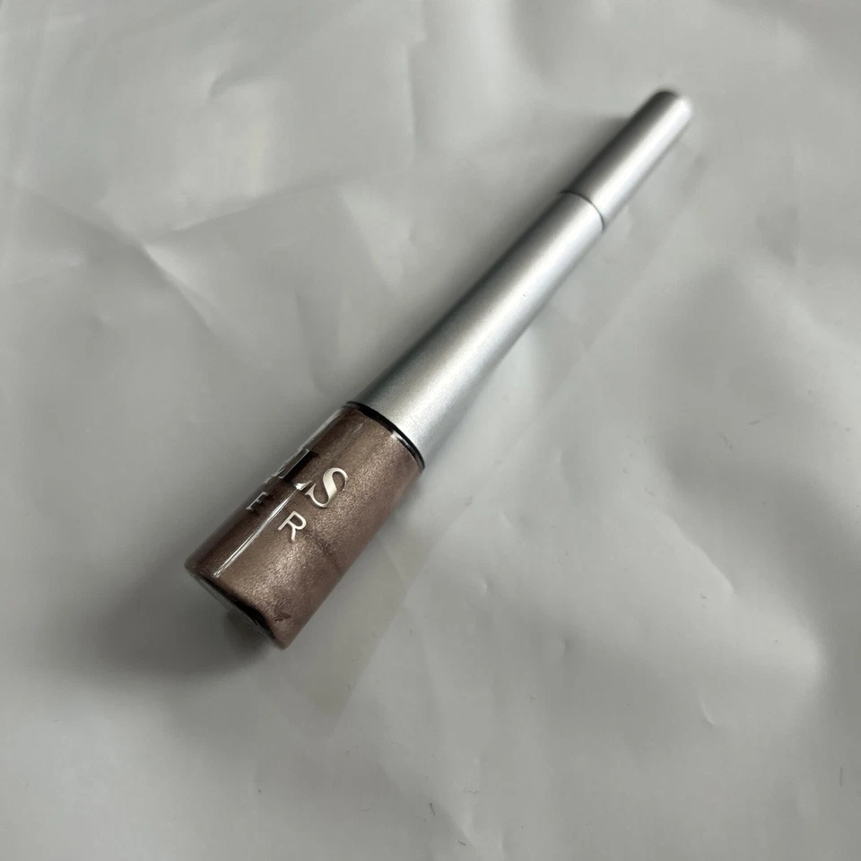 Models Prefer models prefer liquid Eyeliner & Eyeshadow all in one suede Bronze - Image 3 of 4