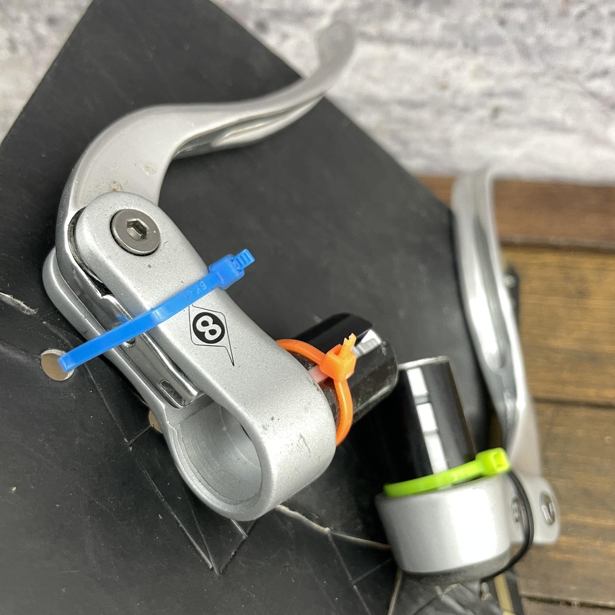 Origin8 Multi-Sport Bar End Brake Levers 19–20.5mm Aero Bullhorn