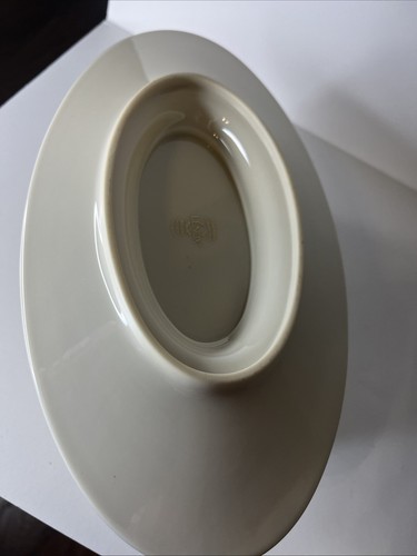 LENOX Holiday Gravy Boat Attached Underplate Holiday Holly Made in USA 24K Gold - Picture 4 of 9