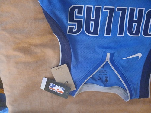 NIKE NBA LUKA DONIC MAVERICKS JERSEY - Youth XL - Picture 2 of 4