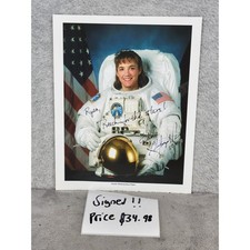 Heide Stefanyshyn-Piper Signed NASA Astronaut Photo Autographed 8x10 STS-115 126