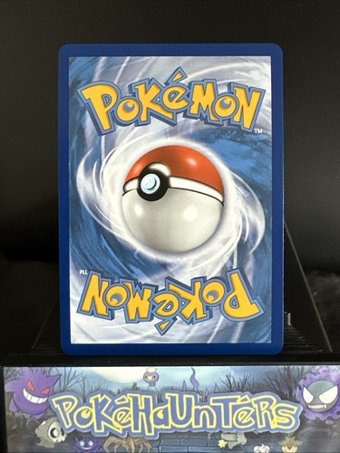Pokemon Card Flying Pikachu VMAX 007/025 Ultra Rare Celebrations Near Mint - Picture 2 of 2