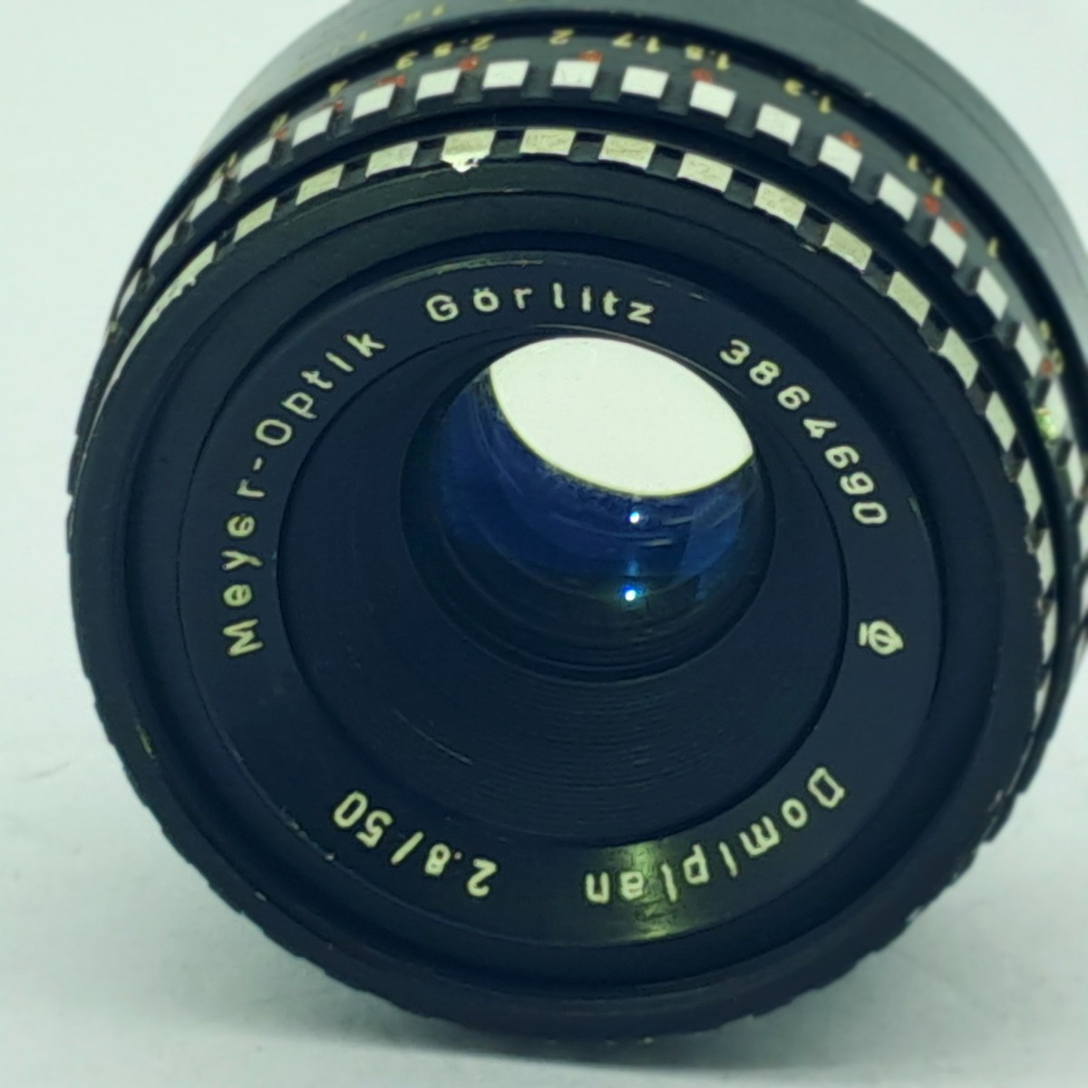Meyer-Optik Görlitz Domiplan 50mm f/2.8 • M42 Mount • Vintage East