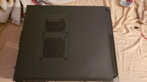 Corsair Carbide 200R Mid Tower ATX Black Case W/ DVD Drive/6x fans/Controller - Picture 4 of 18