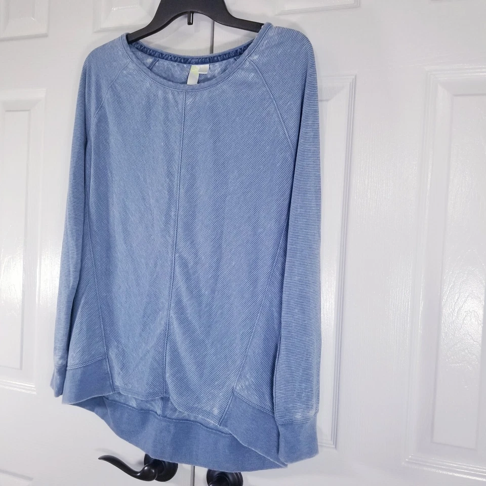 Green Tea  Women's Activewear Top Blue Round Neck Long Sleeve Shirt Sz Small - Image 3 of 4
