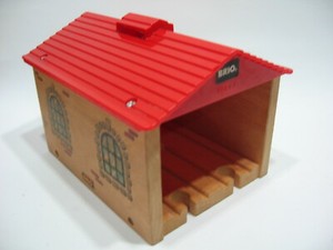 brio train shed