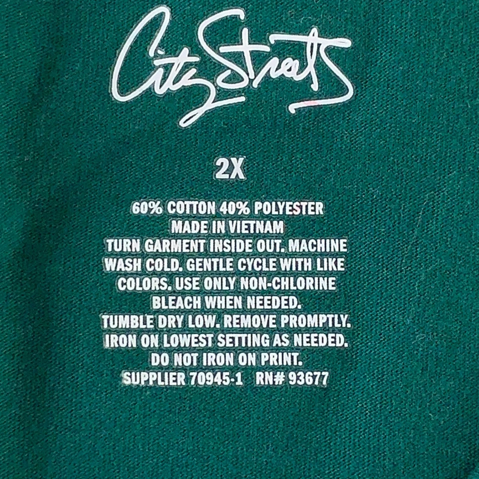Camiseta de manga larga City Streets para mujer 2X verde brillante gráfico navideño Foto 3 de 4
