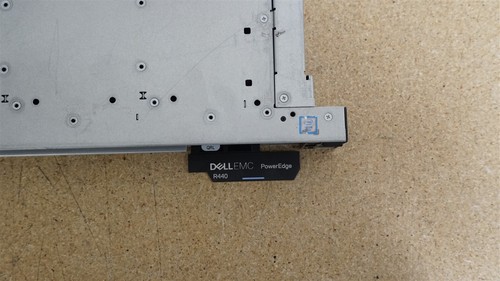 DELL POWEREDGE R440 8SFF SERVER 1x 10C SILVER 4210 2.2GHz 32GB RAM H730P NO HDD - Picture 2 of 4