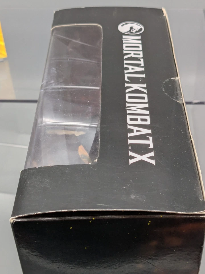 Mortal Kombat X Scorpion 30Cm Mezco OVP F29 - Immagine 3 di 4