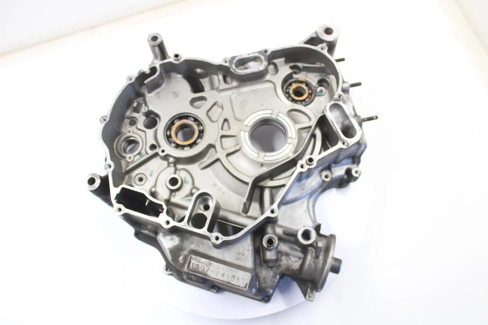 Suzuki vstrom 1000 2009 fabricante original motor derecho cárter cárter cárter bloque Foto 2 de 4