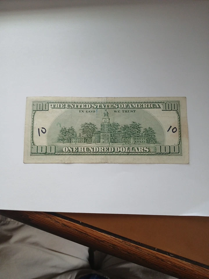 LOT OF 3  , $100 BILL ,  STAR NOTES , MAKE OFFERS ON A SINGLE $100 - Image 2 of 4