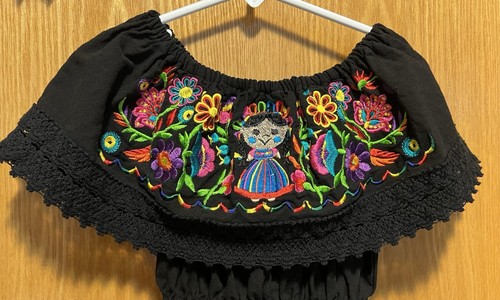 Mexican Dress Girls Sz 6 Black w/ Colorful Embroidery Pre-Owned Good Condition - Picture 2 of 9