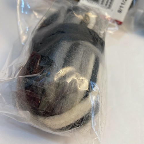 Dimensions Wool Pencil Roving Variegated Black Grey Felt Needle Felting Crafts - Picture 7 of 12