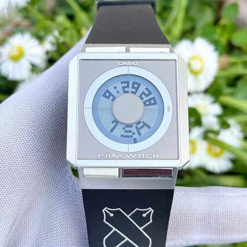 Vintage Casio FS-02 Digital Film Watch World Time Data Bank Japan Men Watch 2128 - Picture 2 of 15