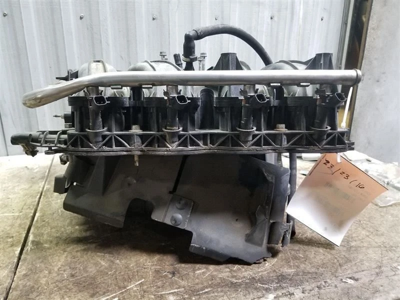 Colector de admisión con carril de combustible 5,4 L 3 V compatible con 05-08 EXPEDITION 55310 Foto 3 de 4