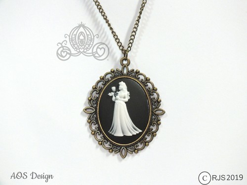 Sleeping Beauty Aurora Pendant Necklace, Pink Cameo Jewelry - Picture 11 of 18