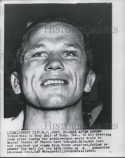 1948 Press Photo Boxer Tony Zale in Dressing Room, Jersey City - nef18622