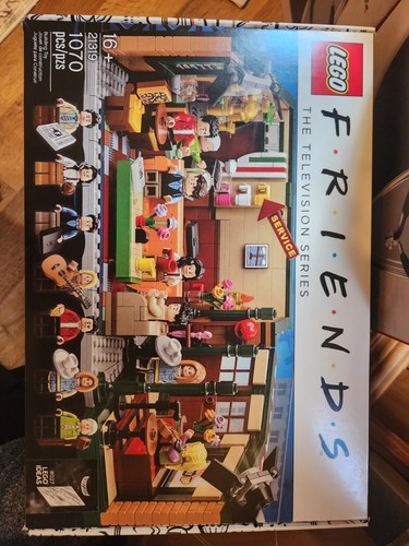 LEGO Ideas Friends The TV Series Central Park (21319) New and Sealed - Picture 2 of 2