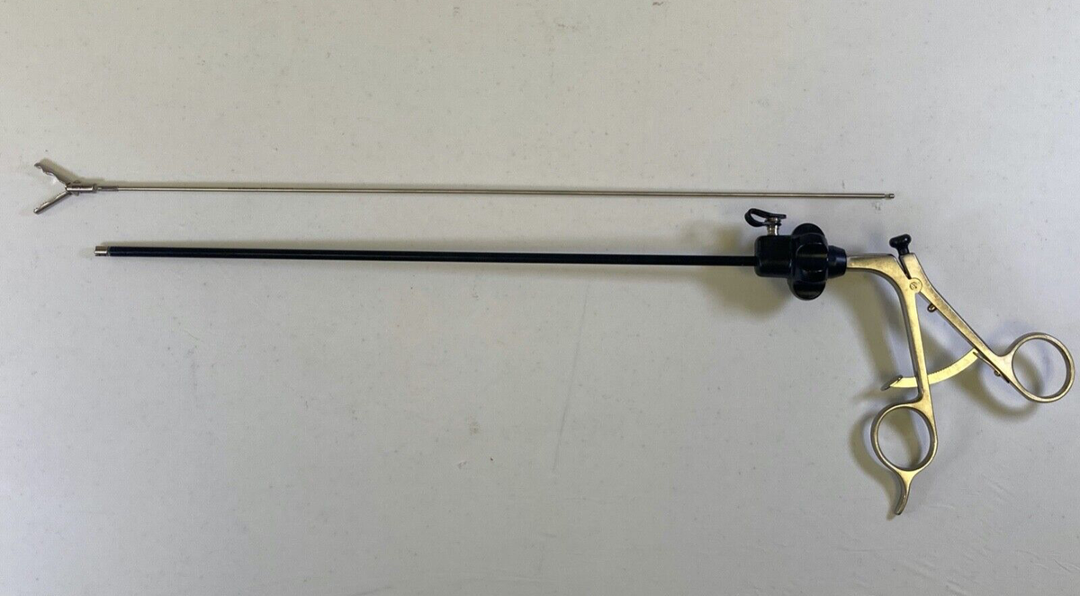Stryker 250-080-234 & 250-080-315 5mm x 33cm Fundus Grasper