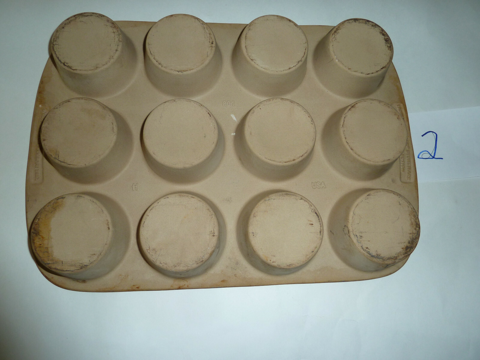 1465 Pampered Chef Stoneware Muffin Pan 12 Count Baking Cupcake Stone
