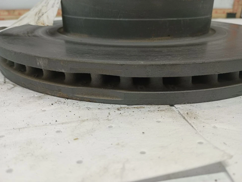 Rotor delantero de Chevrolet Colorado 2015 3956556 Foto 3 de 4