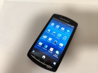Sony Ericsson XPERIA PLAY R800i Smartphone Unlocked GSM Android Game (black)