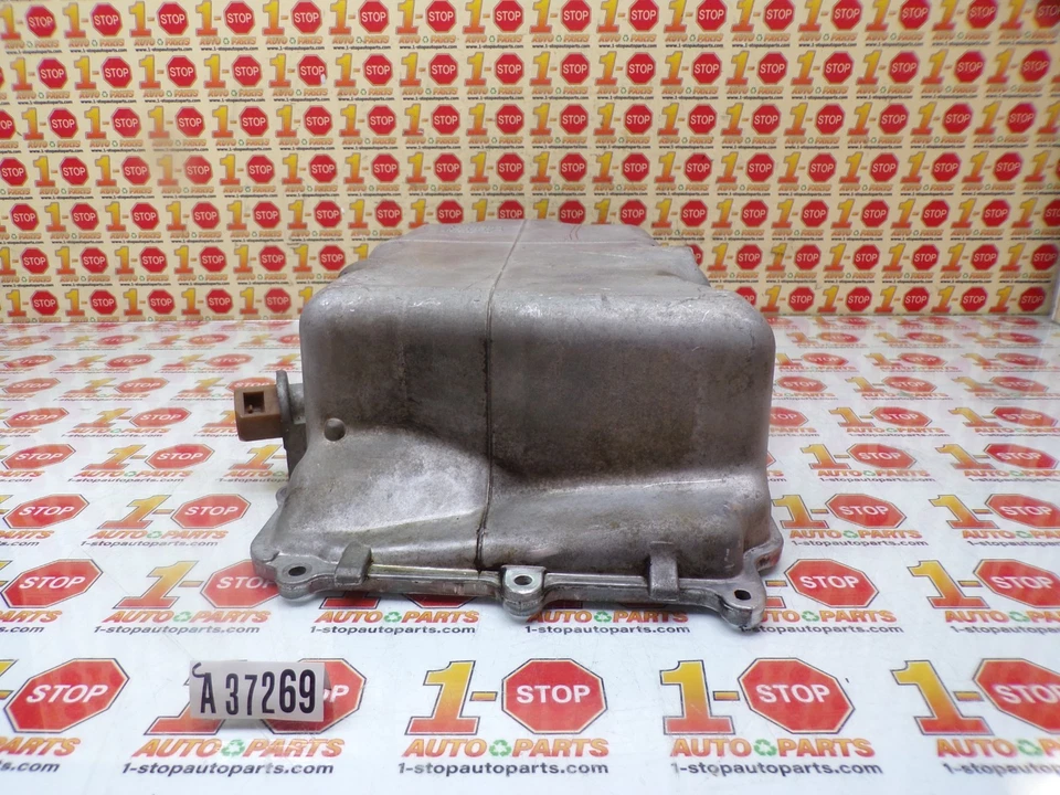 Cadillac Deville 1996-2005 cárter de aceite del motor 12564803 OEM Foto 2 de 4