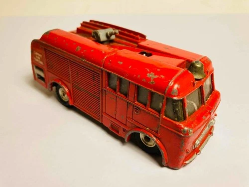 Dinky Toys #276 Airport Fire control Fire Engine  - Original Vintage (ref39)