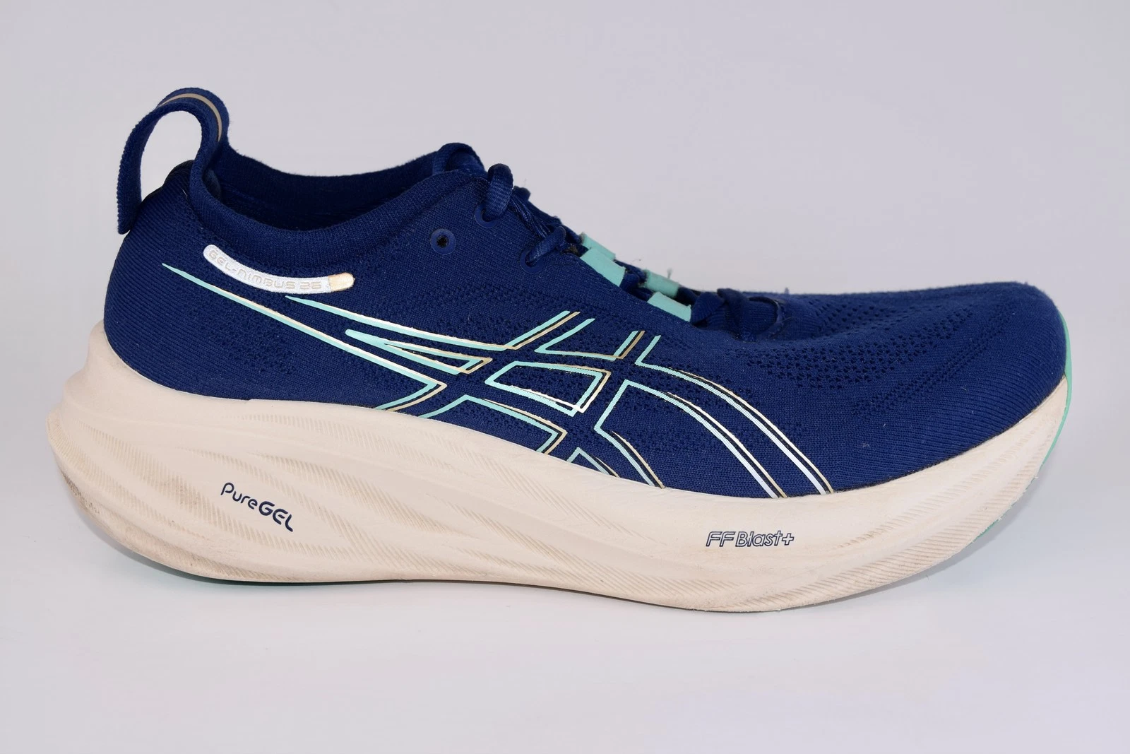 Scarpe da corsa ASICS donna Gel Nimbus 26 1012B601 blu sneakers taglia 10 5