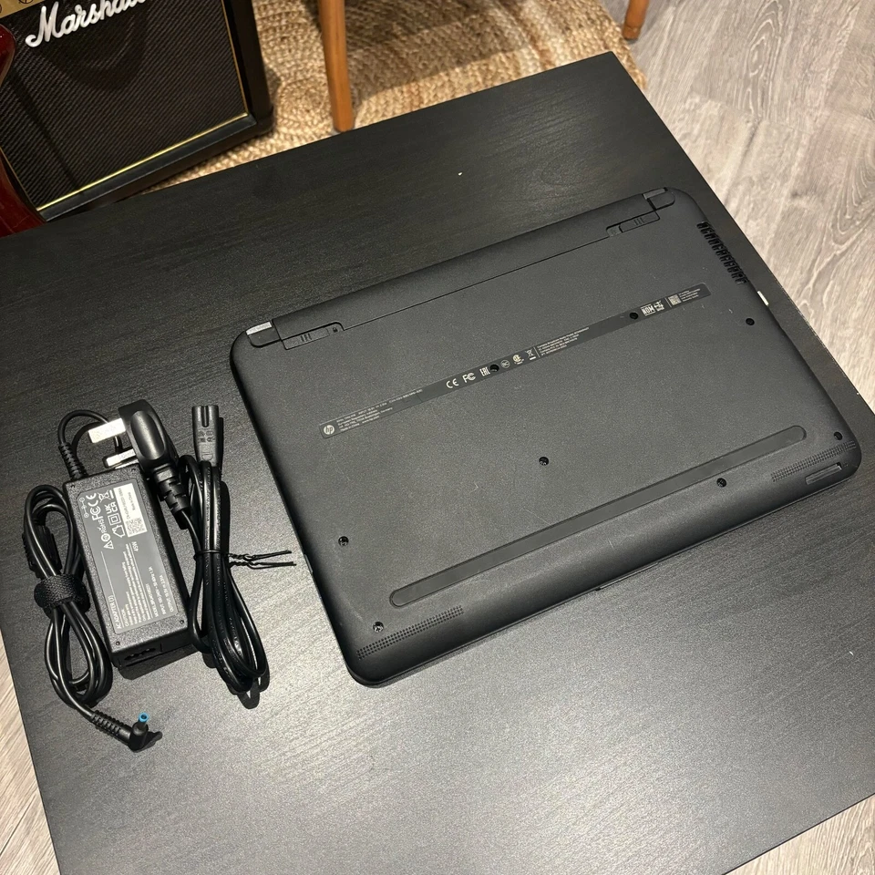 HP 14 Laptop - Intel(R) Celeron(R), Used, Black, 14" Display, Ready to use  - Image 3 of 4