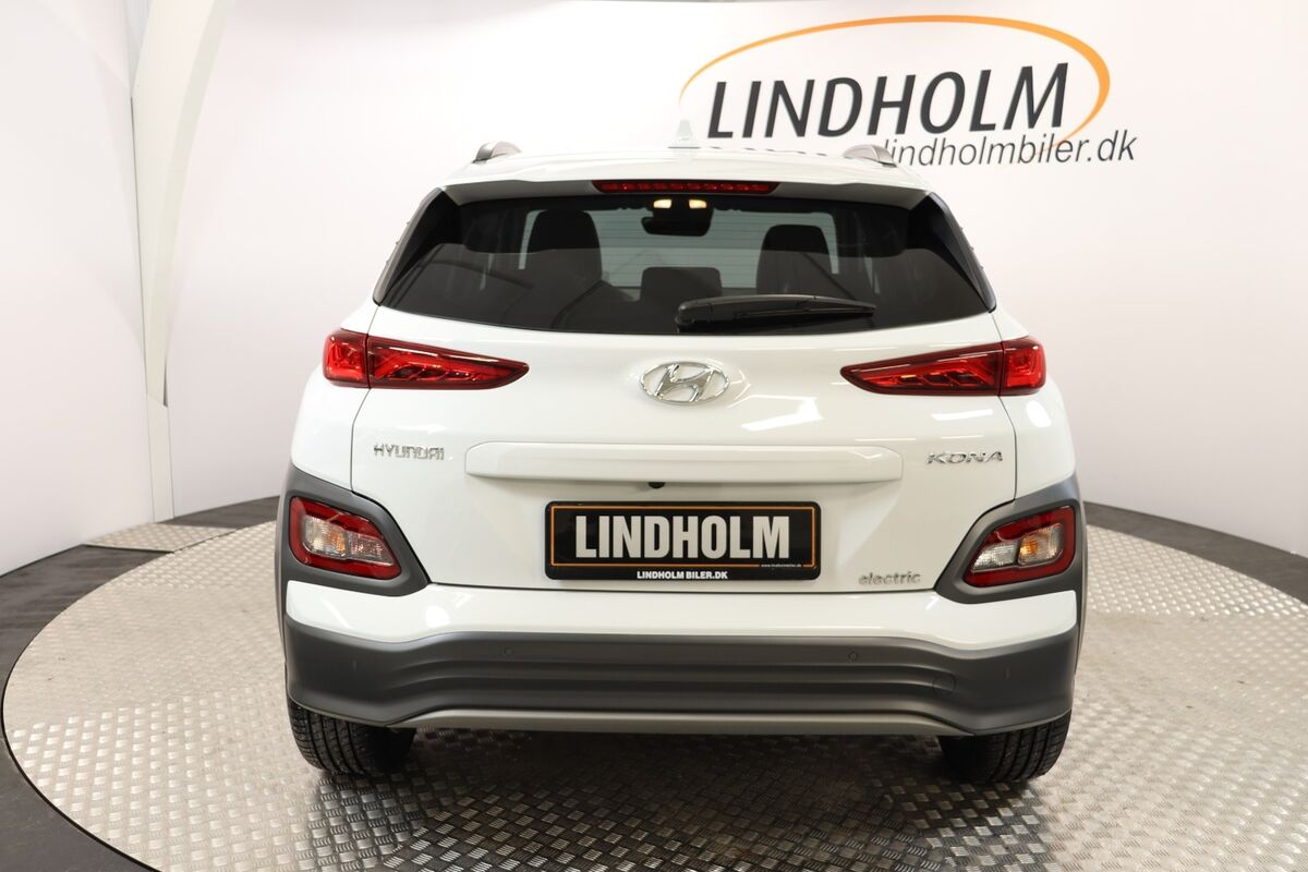 Hyundai Kona EV Essential