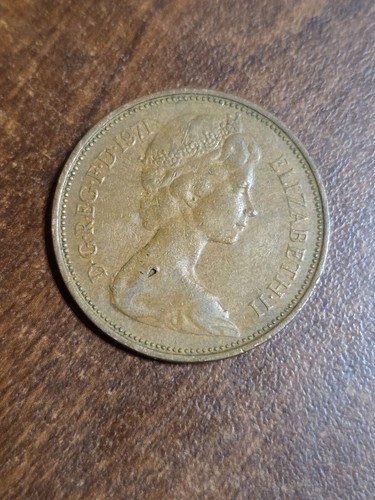 RARE 1971 2 NEW PENCE British Elizabeth II Coin BN - Picture 2 of 2