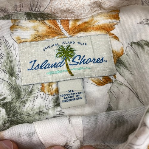 Island Shores 100% Rayon Cream Floral Hawaiian Shirt , Size XL - 第 3/3 張圖片