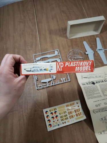 KP Kovozavody Prostejov 14 1:72 Avia C-2 Model Kit NIB - Picture 4 of 4