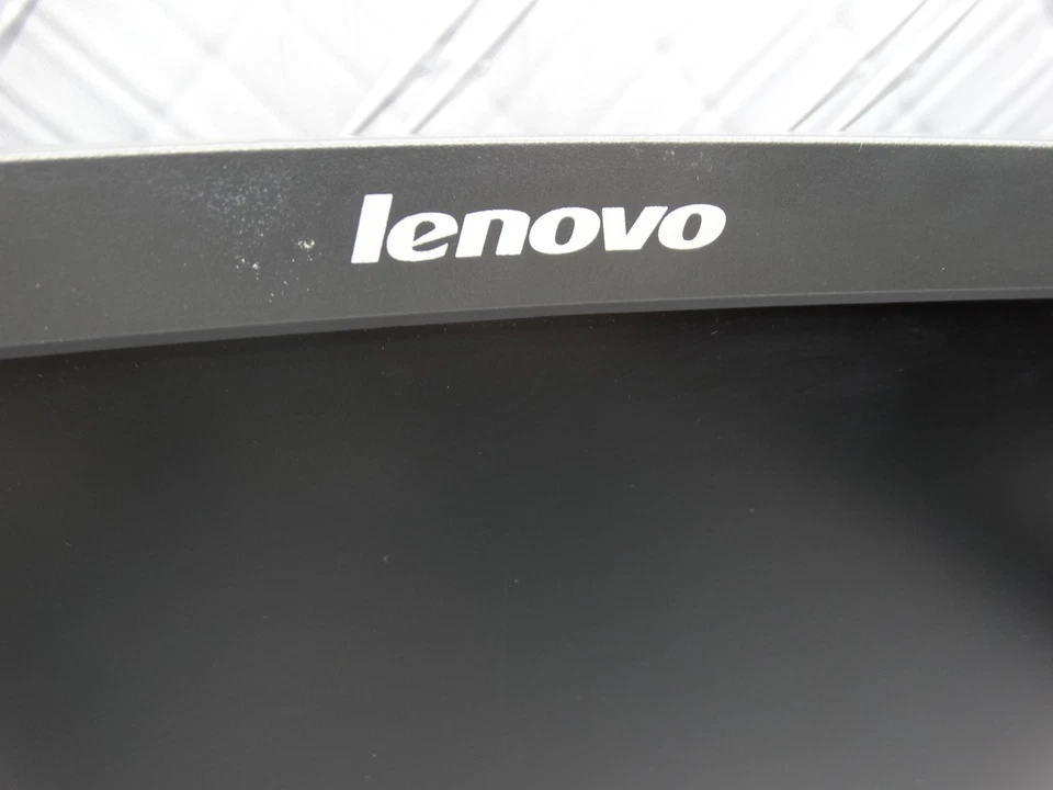 Lenovo Thinkvision L174 Monitor 9227-AE1 Monitor VGA Input Tested - Image 2 of 4