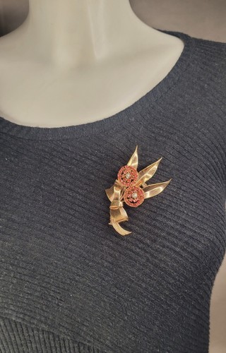Bijoux vintage signés RMN, magnifique ensemble de griffes roses en strass, coeurs et broches - France