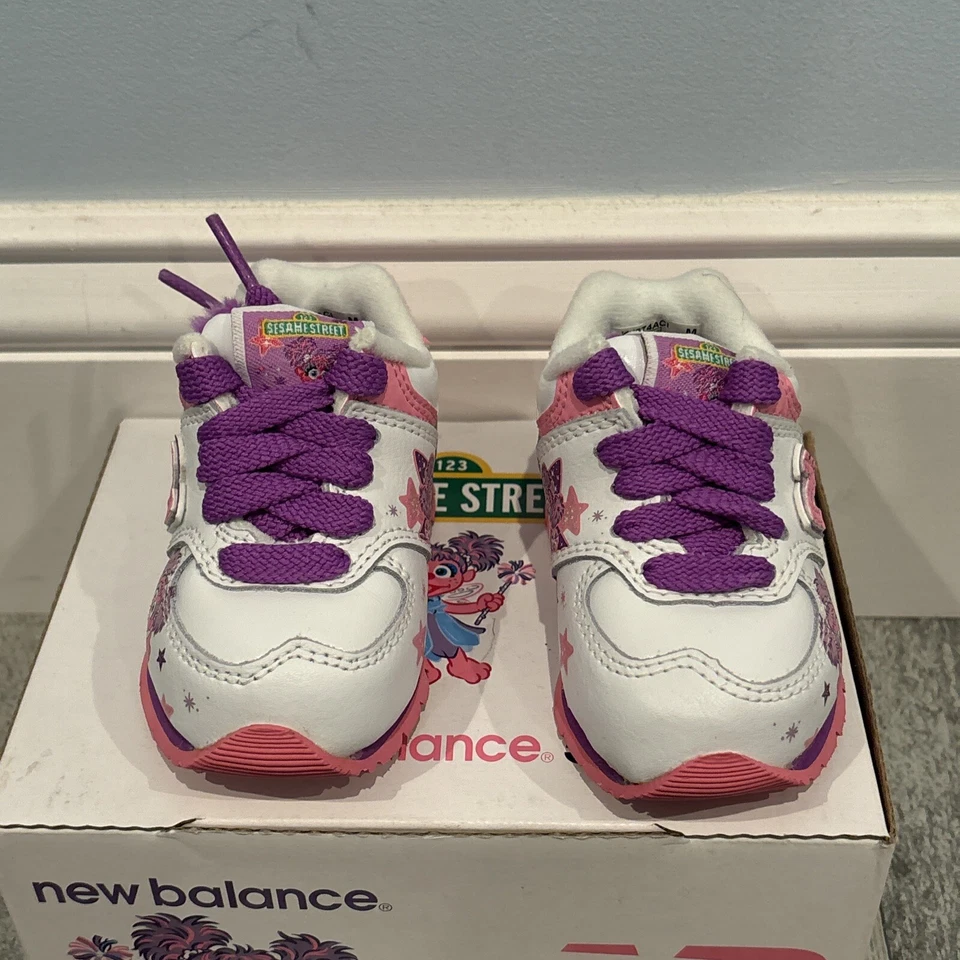 New Balance 574 Abby Cadabby talla 2 Baby X SESAME STREET RARO DS BLANCO ROSA 990 Foto 2 de 4