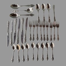 Oneida Community Stainless Steel Brahms 31 Piece Partial Flatware Set