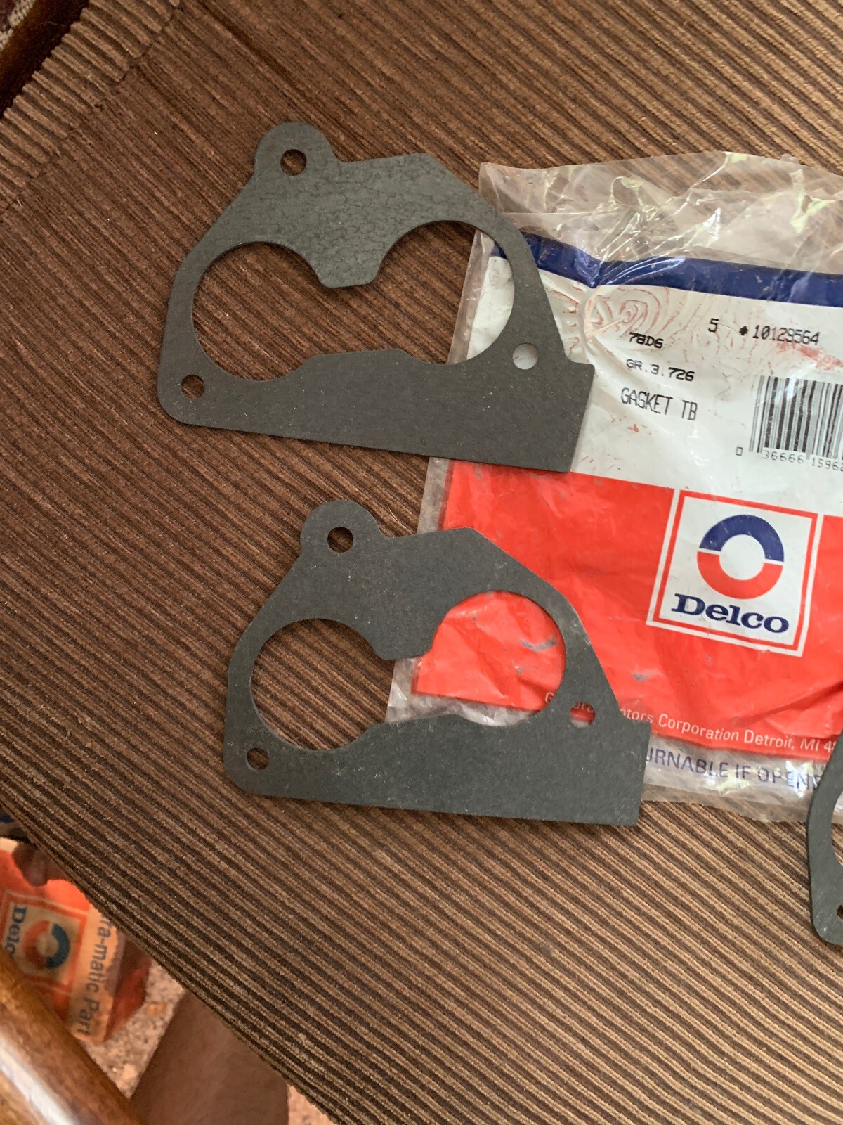 NEW GM Throttle Body Gasket 10129564 AC delco 40-693 GM NOS OEM x4 