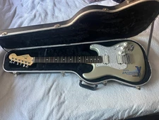 2001 Platinum Fender Stratocaster Electric Guitar - Special Edition with Case