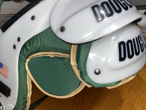 Douglas Custom Pro CP QBK XL 20”-21” Football Shoulder Pads - Picture 5 of 8