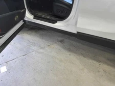 Driver Side SORENTO   2016 Rocker Panel Moulding 646252