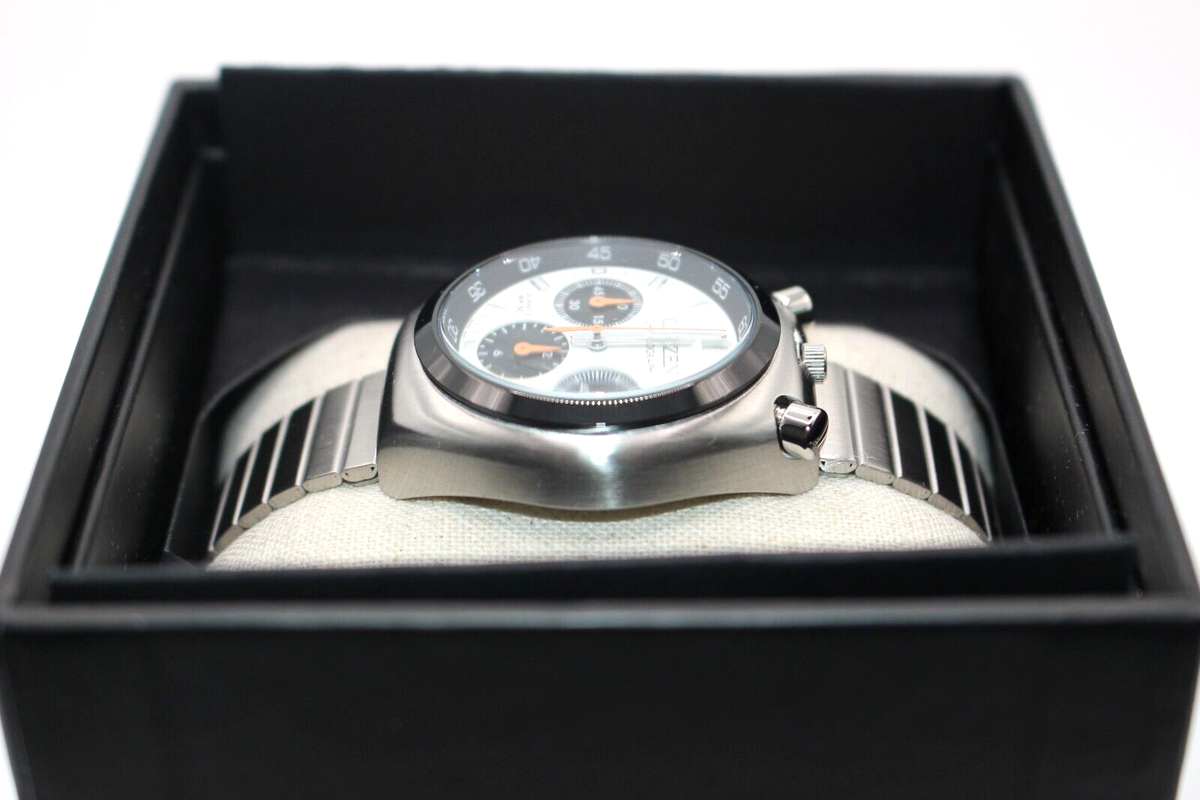 Citizen AN3660-81A Bullhead White Dial Record Label Tsuno Chrono