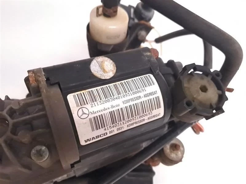 BOMBA COMPRESOR SUSPENSIÓN AIRE compatible con MERCEDES-BENZ E500 2003-2006 OEM 2113200304 Foto 3 de 4