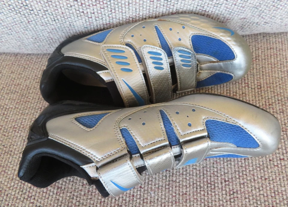 Nike Mujeres Compuesto de Carbono Carretera Ciclismo Zapatos Talla 8 Plateado Azul Cielo Uso Ligero Foto 2 de 4