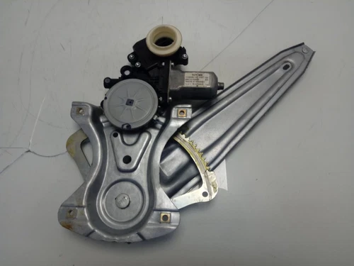 857100245B Elevalunas Trasero Izquierdo para TOYOTA AURIS (E18) * 2017 6692158 - Imagen 1 de 4